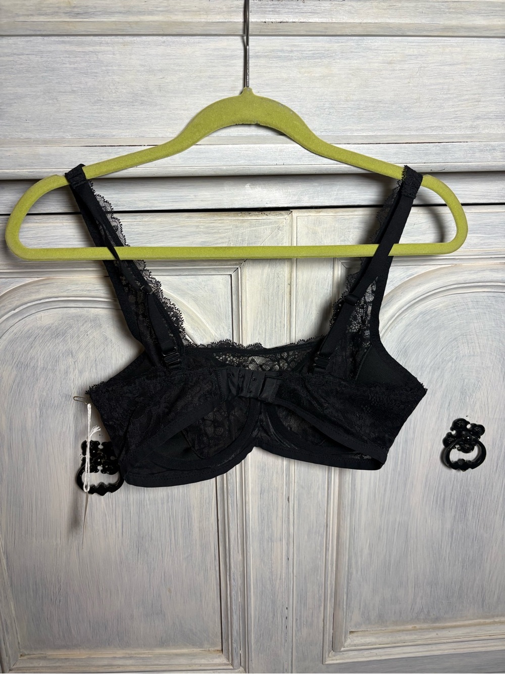 Bare Necessities Black Show Off Lace Cami Bra 34D Sexy Coverage - Picture 7 of 7